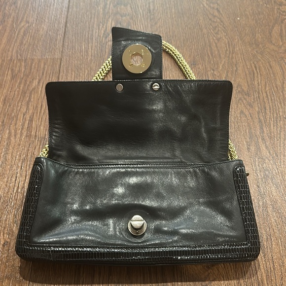 Henri Bendel soft leather purse in black tones with gold hardware - Picture 2 of 6
